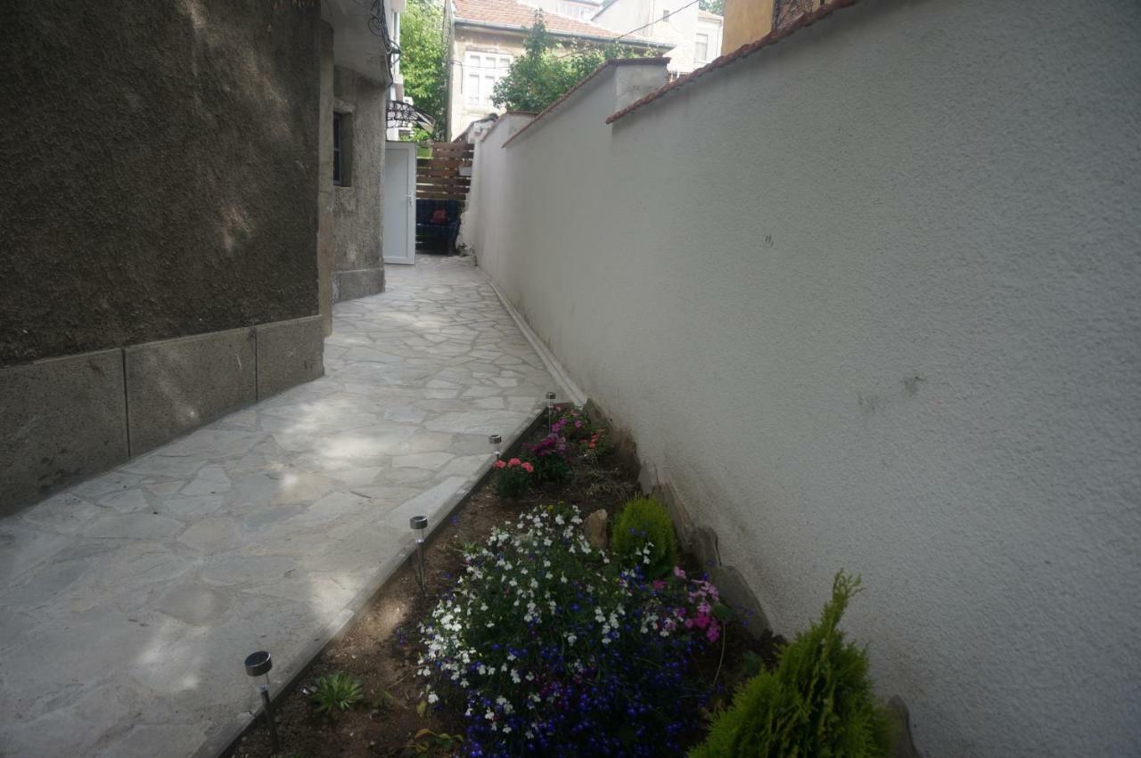 Miroom In The Heart Of Plovdiv Buitenkant foto