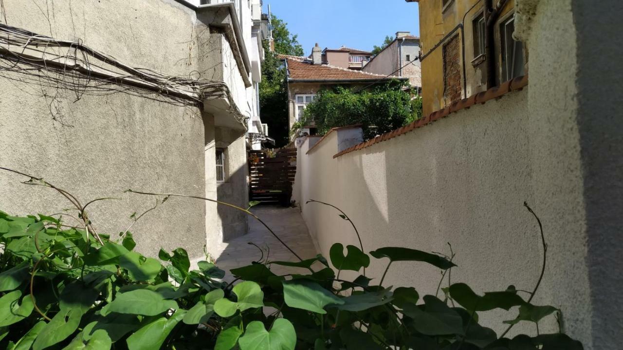 Miroom In The Heart Of Plovdiv Buitenkant foto