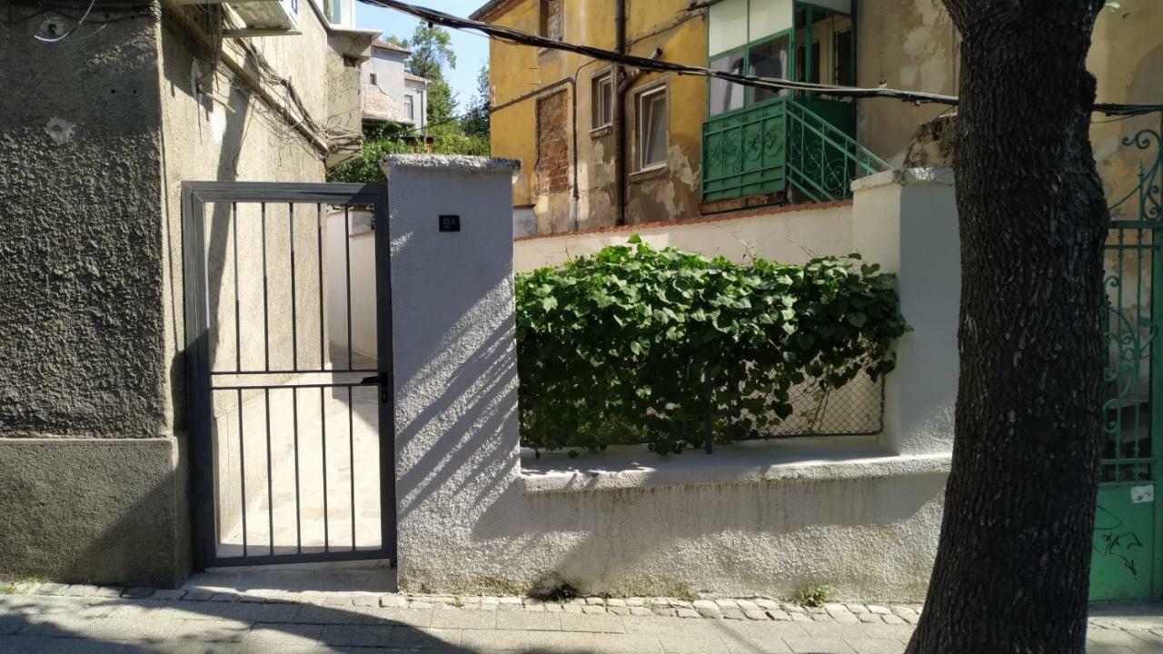 Miroom In The Heart Of Plovdiv Buitenkant foto